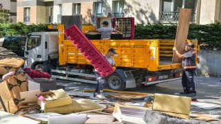 Esenyurt Belediyesinden mahallelere kaba atık seferberliği