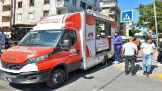 Esenyurt Belediyesinden sınav günü öğrencilere ikram desteği