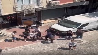 Esenyurtta iki komşunun Evimi dikizliyorsun tartışması kavgaya dönüştü