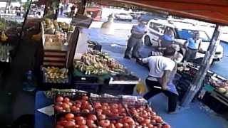 Esenyurtta market çalışanı zabıtaya bıçakla saldırdı