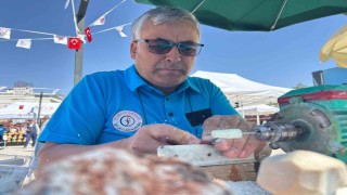 Eskişehirin ‘beyaz altını lületaşı Vanda ilgi odağı oldu