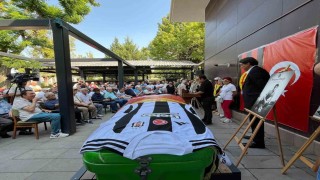 Eskişehirsporun efsane ismi Süreyya Özkefe son yolculuğuna uğurlandı