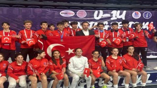Eskrimde uluslararası başarı: Semi Mermutoğlundan gümüş madalya