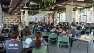 Fabrika çalışanlarına uyuşturucu ile mücadele eğitimi verildi