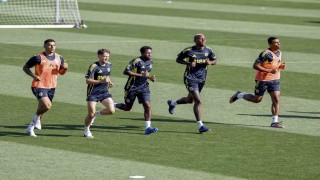 Fenerbahçe, kuvvet ve dayanıklılık idmanı yaptı