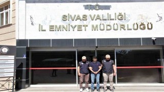 Firari casus yakalanarak cezaevine gönderildi