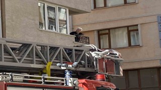 Fırın bacasında yangın çıktı, mahalleli o anları endişeyle izledi