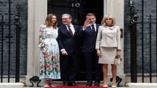 Fransa Cumhurbaşkanı Macron ile İngiltere Başbakanı Starmer ile görüştü