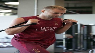 Galatasaray hazırlıklarını çift idman yaparak sürdürdü