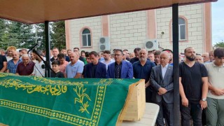 Gazeteci Cem Küçük babasını son yolculuğa uğurladı