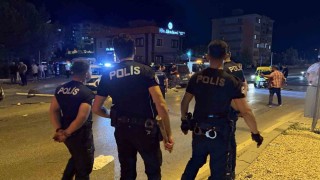 Gaziantepte 3 otomobilin karıştığı kazada ortalık savaş alanına döndü: 6 yaralı, 12 gözaltı
