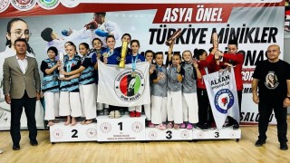 Gaziosmanpaşa Belediyesi Karate Takımı, Türkiye Şampiyonu Oldu