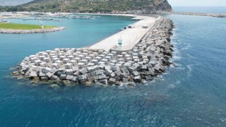 Gazipaşada  9 yaşındaki çocukta deniz kaynaklı enfeksiyon şüphesi