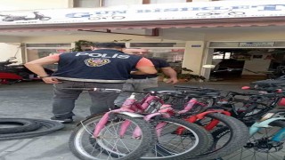 Gazipaşada motosiklet tamir ve yedek parça satışı yapan iş yerleri denetlendi