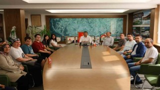 Gedizin LGS gururları Başkan Akel tarafından ödüllendirildi