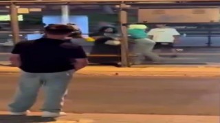 Genç kızların kavgası kameraya yansıdı