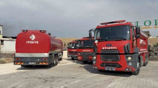 Geri dönüşüm fabrikasında çıkan yangın söndürüldü