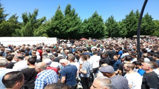 Gölde boğulan genç, gözyaşlarıyla son yolculuğuna uğurlandı