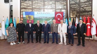 Görev süresinin sonuna yaklaşan Moldova Büyükelçisi Dmitri Croitordan ATO Başkanı Barana veda ziyareti