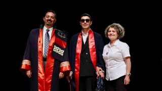 Görme engelli genç, hukuk fakültesini başarıyla bitirdi