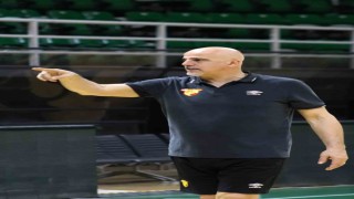 Göztepe Basketbol, Rüçhan Tamsözun sözleşmesini uzattı