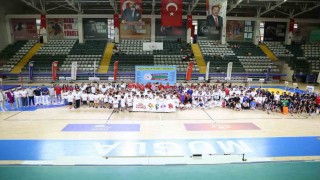 GSB yaz spor okulları açıldı