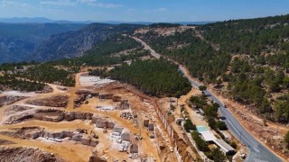 Gülnarda 30 kilometrelik grup yolu yenileniyor