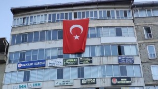 Hakkaride ‘Terörsüz Türkiyeye bayraklı destek