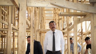 Hakkâri yeni camilere kavuşuyor