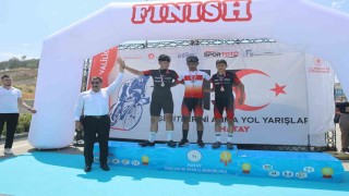 Hatayda bisikletçiler 15 Temmuz anısına pedal çevirdi