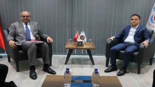 ILO Türkiye Ofisi Direktörü Hassan, HAK-İŞ Diyarbakır İl Başkanı Aküzüm ile görüştü