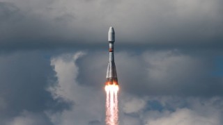 İran, Yerli Uydu Nahid-2’yi Uzaya Gönderdi