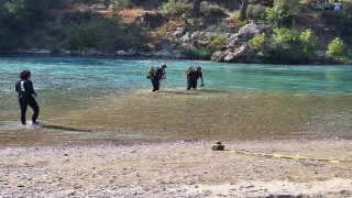 Irmağa düşen topu almak isterken akıntıya kapılan lise öğrencisinden acı haber