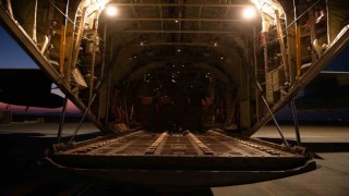 İsrail ordusu: Gazzeye hava yoluyla yardım atışları yeniden başlayacak