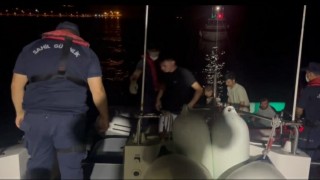 İzmir açıklarında 40 düzensiz göçmen yakalandı