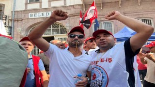 İzmir Büyükşehir Belediyesinde işten çıkartılan işçilerin eylemi 9uncu gününde sürüyor