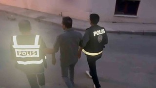 İzmir Büyükşehirdeki yolsuzluk operasyonuna ilişkin görüntüler paylaşıldı