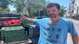 İzmirde darp edilen seyyar satıcı, zabıtalardan şikayetçi oldu