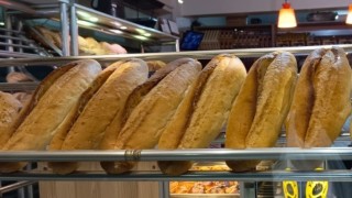İzmirde ekmeğe zam: 200 gram ekmek 15 TL oldu