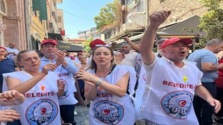 İzmirde işten atılan işçilerin eylemi 4. gününde: İşimizi geri istiyoruz!