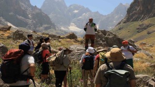 İzmirli dağcılar Cilo-Sat Dağlarında