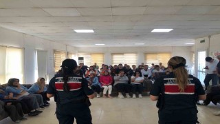 Jandarmadan kadınlara KADES eğitimi