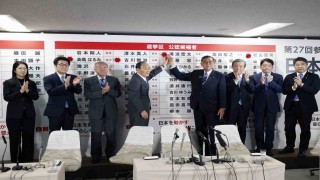 Japonyada iktidar koalisyonu meclis çoğunluğunu kaybetti