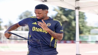 Jhon Duran, sarı-lacivertli formayla ilk antrenmanına çıktı