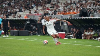 Joao Mario yeni sezona golle başladı