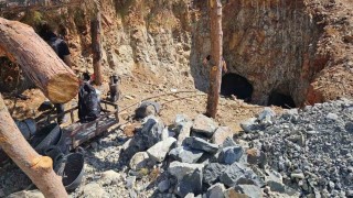 Kaçak krom madeni çıkaran 3 şahıs suçüstü yakalandı