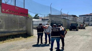Kağızmanda uyuşturucu taciri 2 kişi tutuklandı