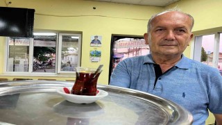 Kahvehane sahiplerinin rekabeti müşteriye yaradı