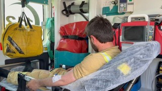 Karabükte arazöz midibüsle çarpıştı: 3 yaralı