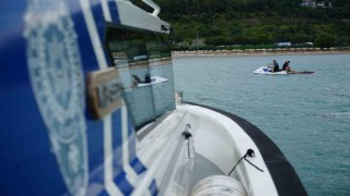 Karadenizin hırçın sularında ‘can nöbeti: Deniz polisleri zamana karşı yarışıyor